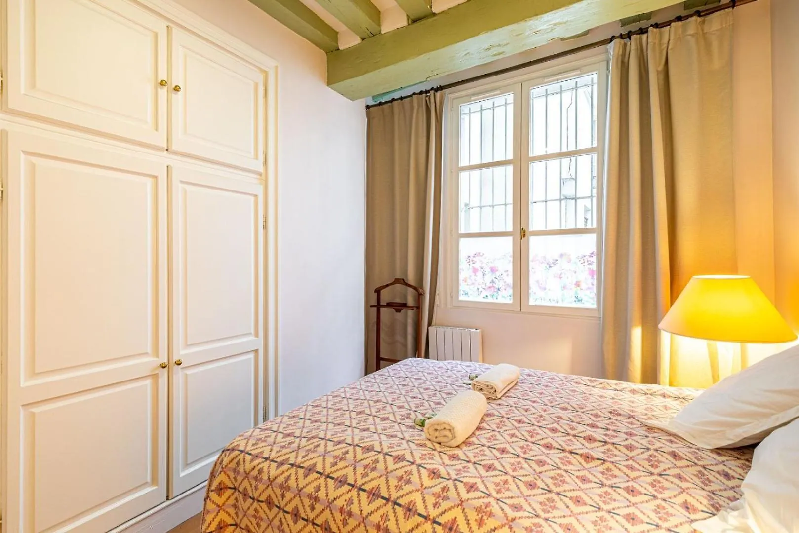 Апартаменты Guestready - Parisian Bliss Near The Louvre Museum Франция